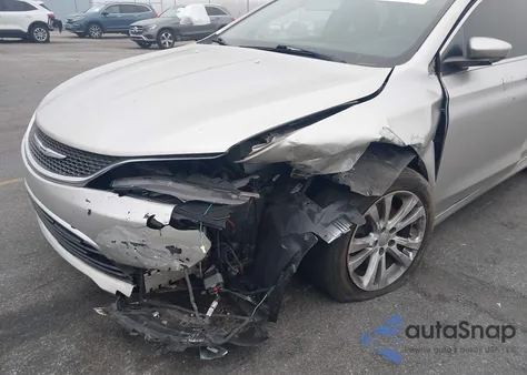 2015 Chrysler 200 Limited z USA, uszkodzony, nr VIN 1C3CCCAB9FN741723